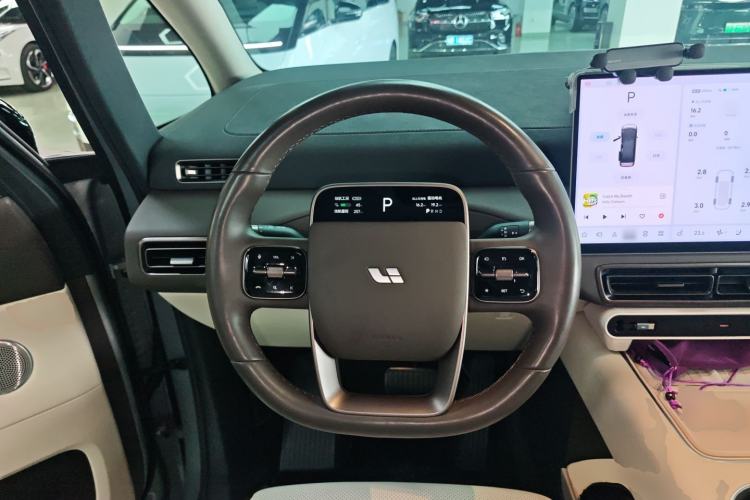 Used Li Auto MEGA 2024 Ultra Model Steering Wheel