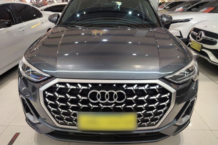 Used Audi Q3 2024 35 TFSI Fashion Dynamic Edition
