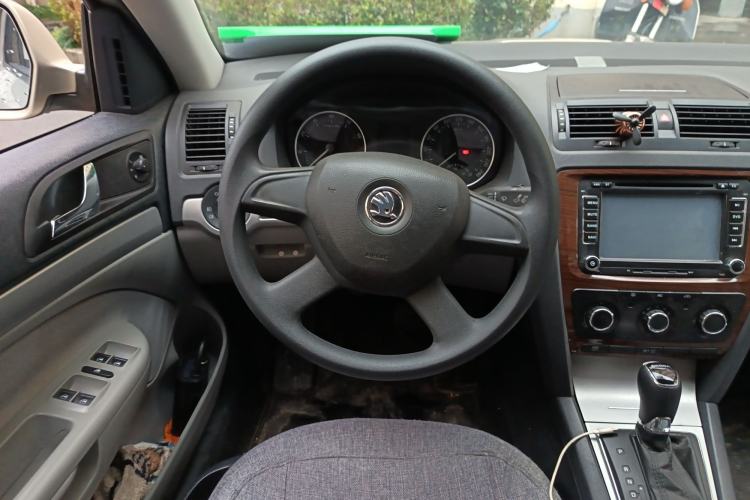 Used Skoda Octavia 2014 1.6L Automatic Yijie Edition
