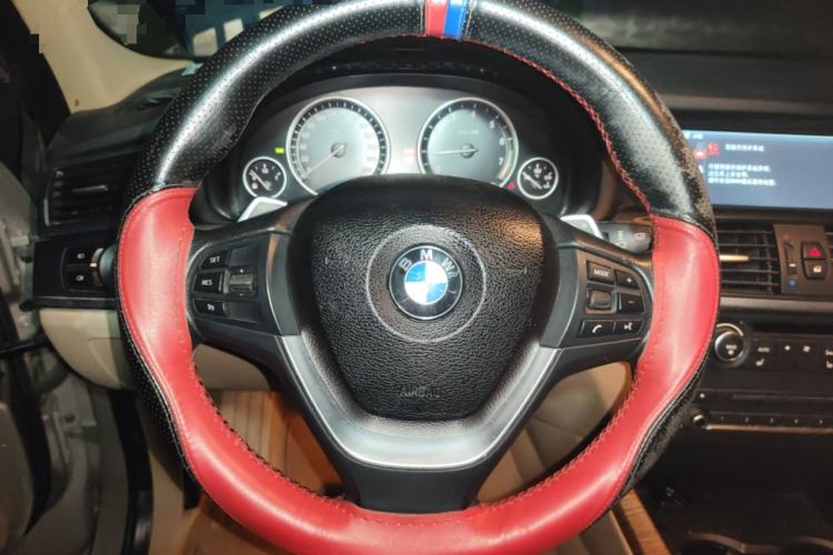 Used BMW X3 2011 xDrive35i Luxury Model Steering Wheel