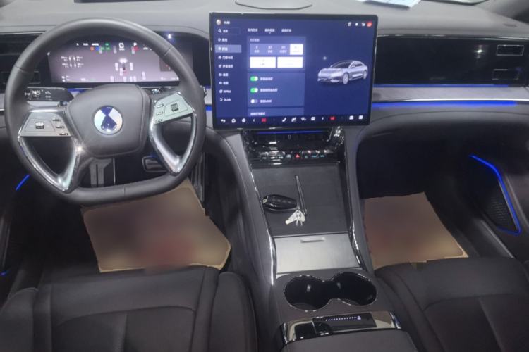 Used Denza Z9 2024 1100 km All-Wheel-Drive Ultra Version