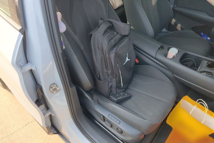 Used Volkswagen ID.UNYX 2024 Pro Long-Range Version
