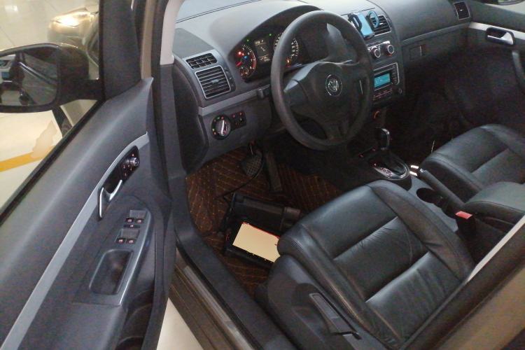 Used Volkswagen Touran 2015 1.4T DSG Comfort Edition 5 Seats