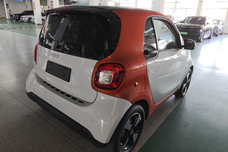 Used smart fortwo 2018 1.0L 52kW Hardtop Passion Edition China V Standard
