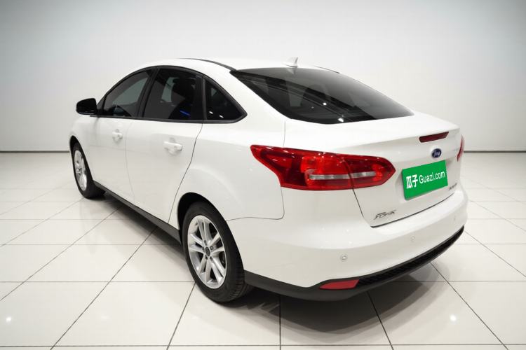 Used Ford Focus 2017 Sedan 1.6L Automatic Fashion Edition Smart Drive Version
