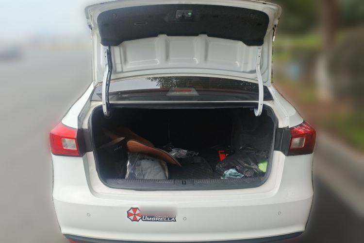 Used Roewe 360 2015 1.5L Automatic Luxury Edition
