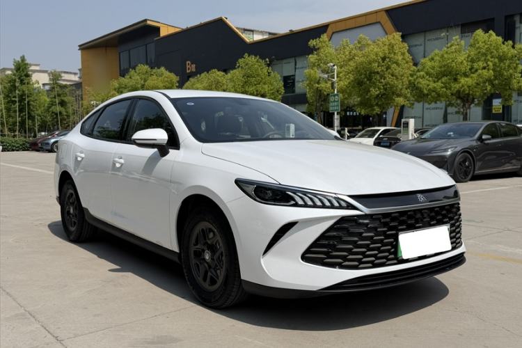 Used BYD Qin PLUS 2025 DM-i Smart Drive 55KM Leading Model Exterior 4