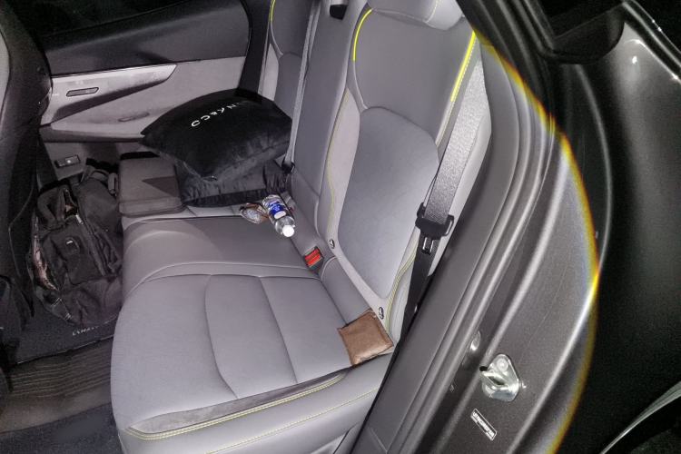 Used Lynk & Co 08 EM-P 2025 120km Long-Range Pro
