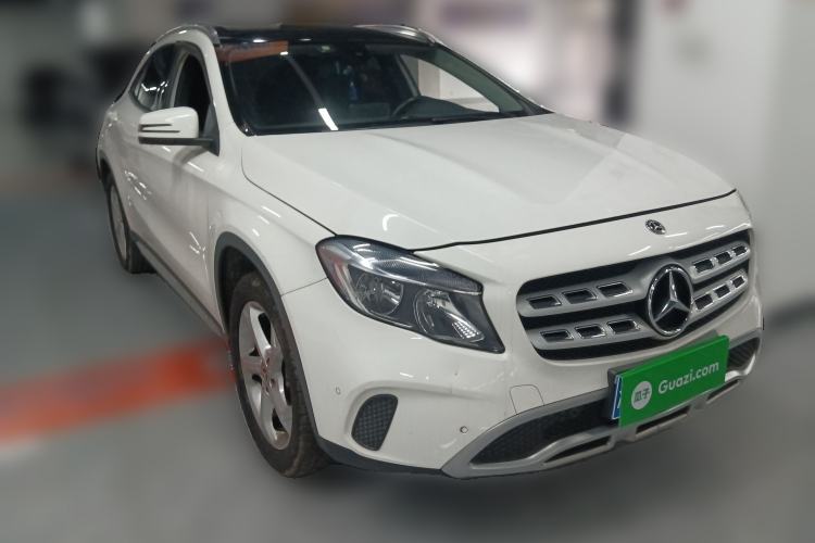 Used Mercedes-Benz GLA 2017 GLA 200 Sport Edition Front Right 45 Deg