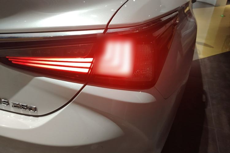 Used Lexus ES 2020 260 Excellence Edition