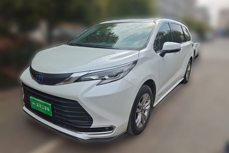 Used Toyota SIENNA 2023 2.5L Hybrid Comfort Edition