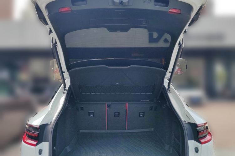 Used Porsche Macan 2017 Macan 2.0T Trunk