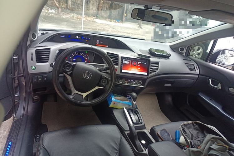 Used Honda Civic 2013 10th Anniversary 1.8L Automatic Luxury Edition Center Console