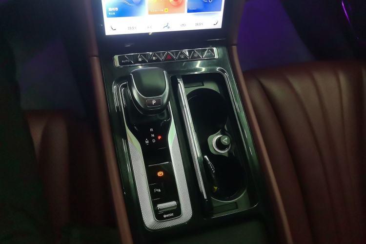 Used Hongqi H5 2023 2.0T Automatic Smart Connect Flagship Edition