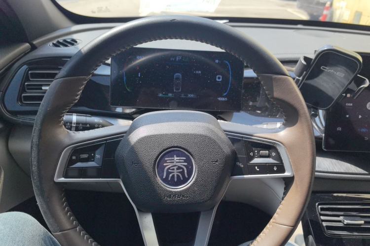 Used BYD Qin PLUS 2023 Champion Edition DM-i 55KM Leading Model
