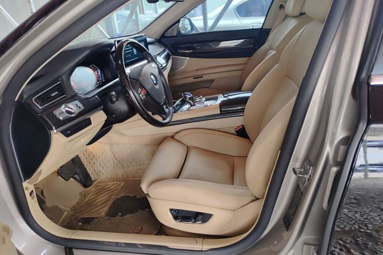 Used BMW 7 Series 2009 740Li Luxury Model
