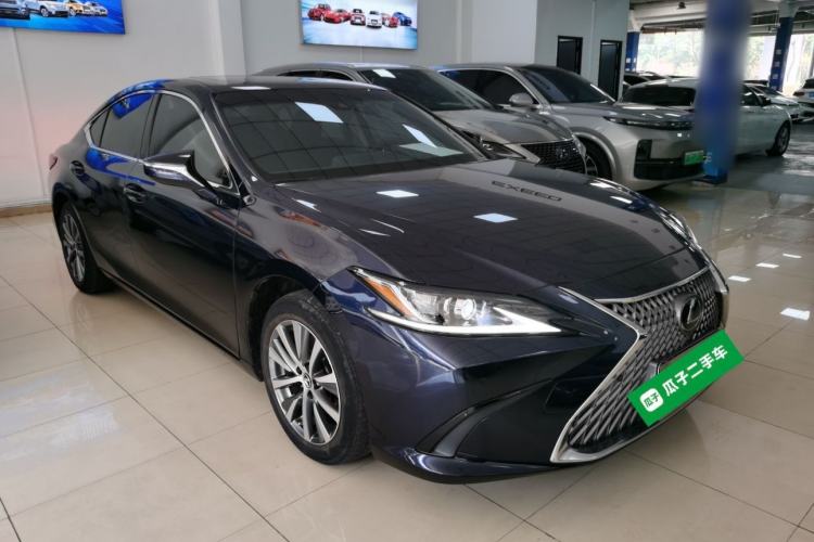 Used Lexus ES 2020 200 Excellence Edition
