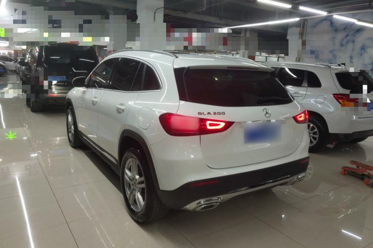 Used Mercedes-Benz GLA 2023 Facelifted GLA 200 Exterior 2