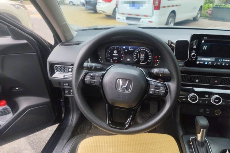 Used Honda Civic 2023 240TURBO CVT Dynamic · Center Stage Special Edition Steering Wheel