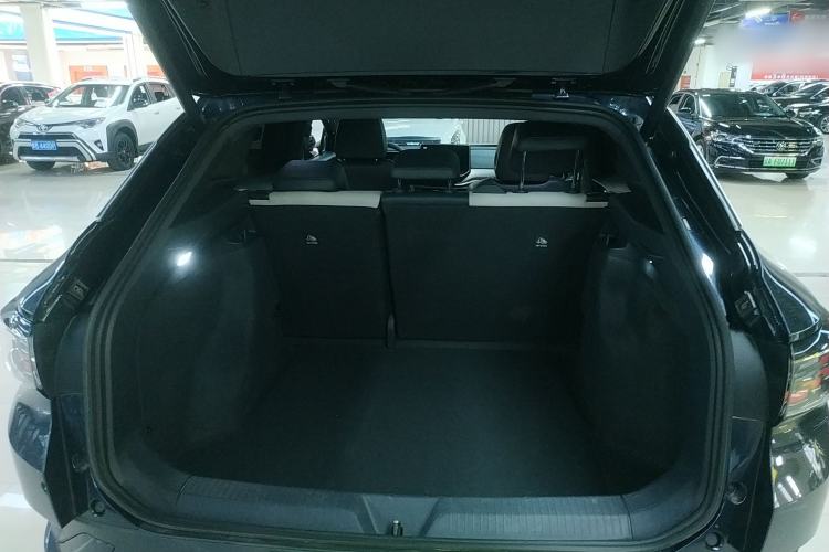 Used Volkswagen ID.4 CROZZ 2024 Pure Edition Limited Edition Trunk