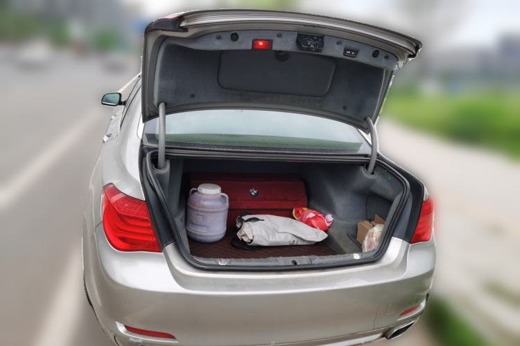 Used BMW 7 Series 2009 740Li Leading Model Trunk