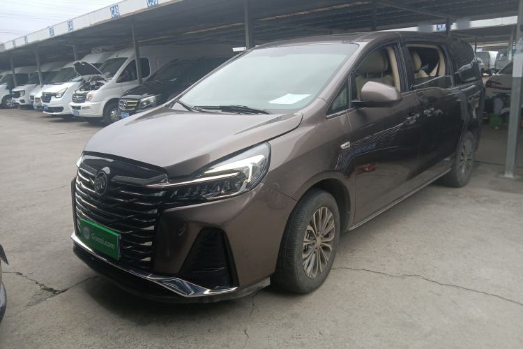 Used Buick GL8 2023 Facelifted Land Cruiser Executive Luxury Version
