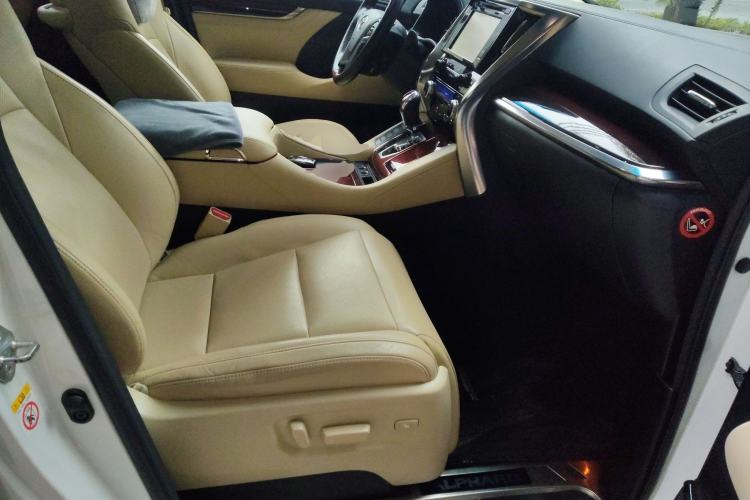 Used Toyota Alphard 2015 3.5L Luxury Edition