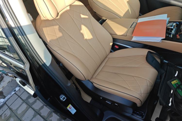 Used Denza D9 2024 DM-i 980 Four-Wheel Drive Prestige Model