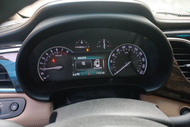 Used Buick GL8 2017 ES 28T Flagship Model China V Standard