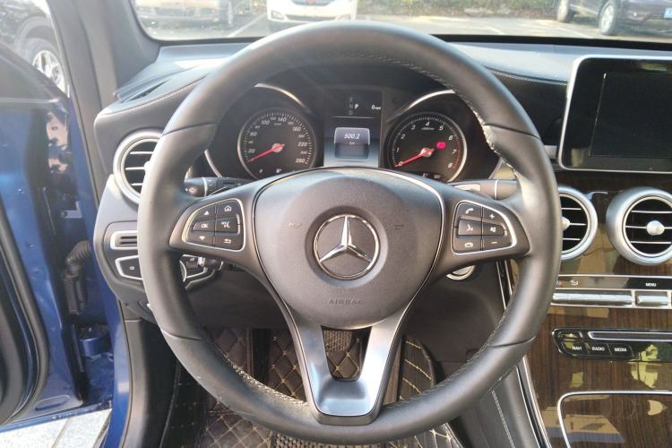 Used Mercedes-Benz GLC 2017 GLC 260 4MATIC Dynamic Edition
