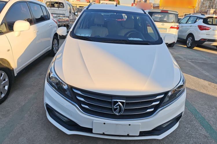 Used Baojun 310W 2017 1.5L Manual Comfort Version China VI Emission Standard