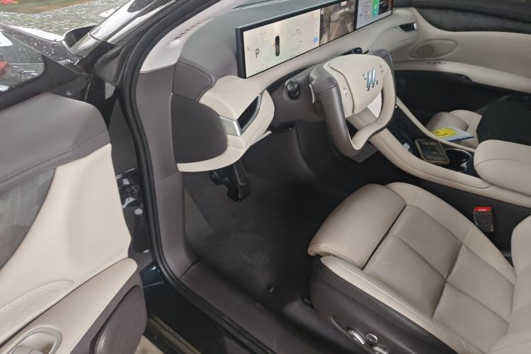 Used IM LS6 2023 Max Standard Edition