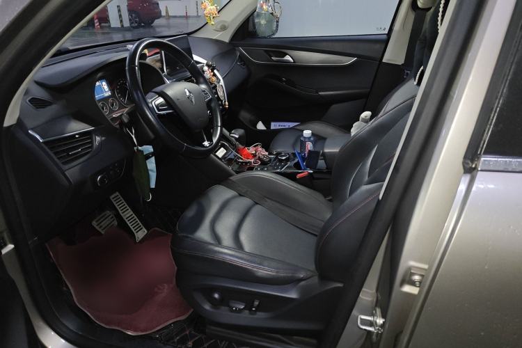 Used BORGWARD BX5 2017 20TGDI Automatic Two-Wheel Drive Pioneer Edition Left Front Seat