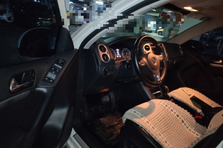 Used Volkswagen Tiguan 2013 1.8TSI Automatic All-Wheel-Drive Comfort Edition Driver Seat