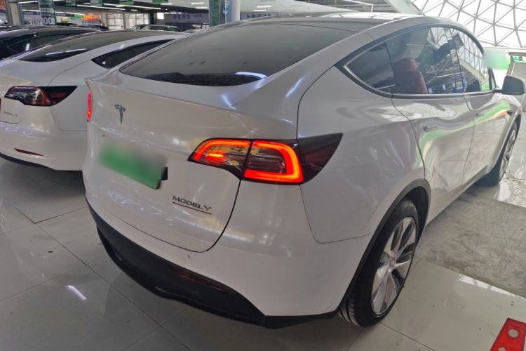 Used Tesla Model Y 2022 Rear-Wheel-Drive Version