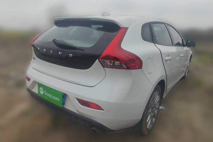 Used Volvo V40 2015 1.6T Zhiyi Edition