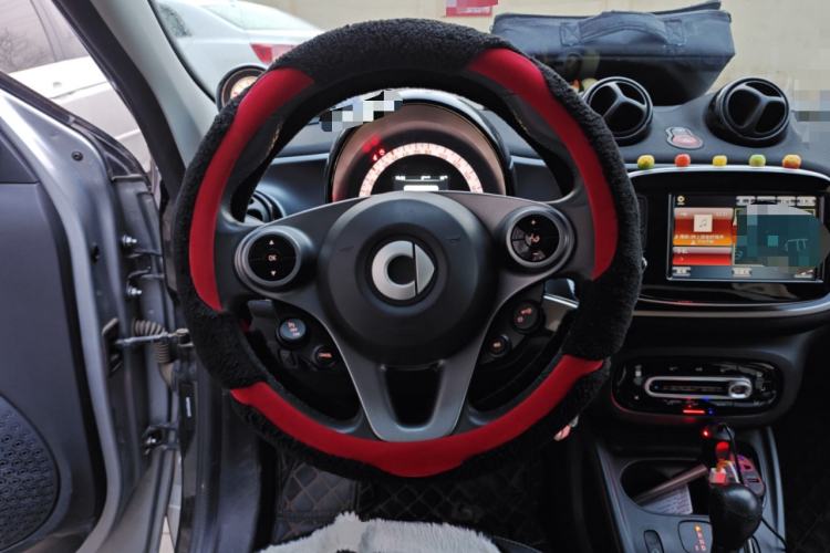 Used smart forfour 2016 0.9T 66 kW Pioneer Edition
