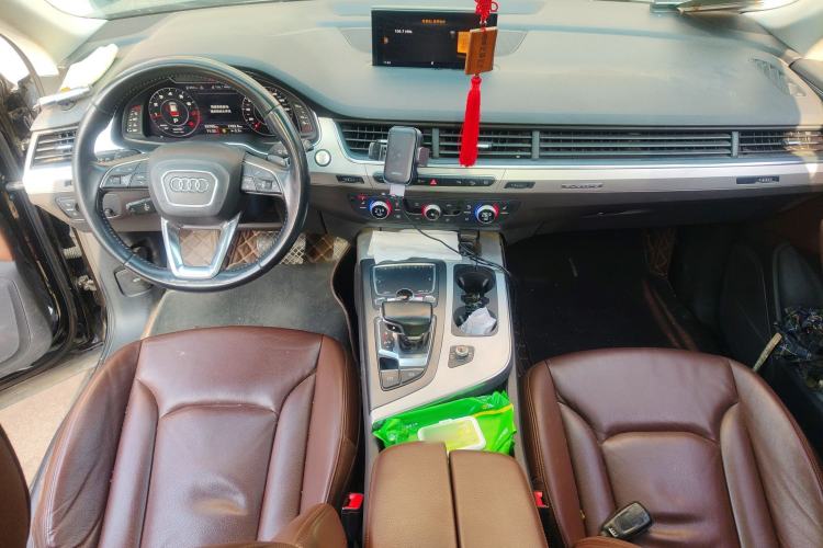 Used Audi Q7 2019 45 TFSI Comfort Model