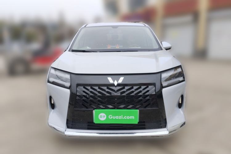 Used Wuling Wuling Starlight 730 2025 Model Plug-in Hybrid 125km Luxury Edition
