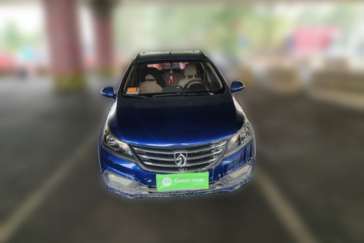 Used Baojun 310W 2017 1.5L Manual Fashion Model China V