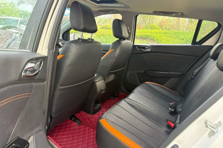 Used Baojun 310 2016 1.2L Manual Luxury Model Interior 2