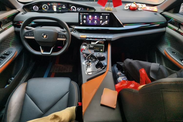 Used Changan UNI-V iDD 2023 ZhiDian iDD 1.5T 113km ZhiKu Model
