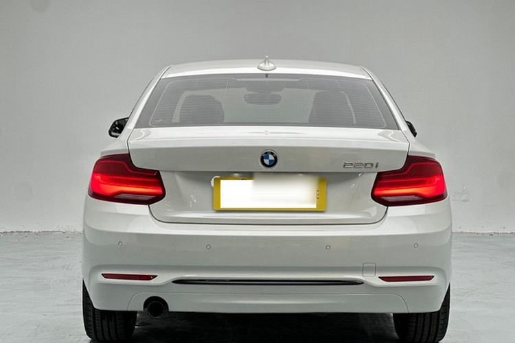 Used BMW 2 Series 2018 220i Sport Design Package