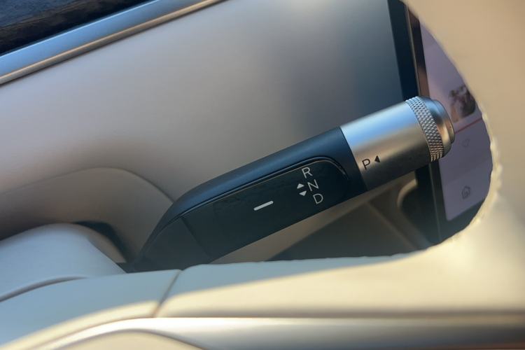 Used ONVO Luxeed L90 2025 Model—Ultra Six-Seater Version