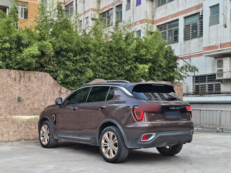 Used Lynk & Co 01 2017 2.0T Two-Wheel Drive Pro Edition — 28