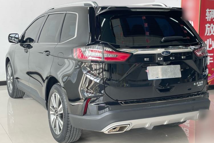Used Ford Edge 2021 PLUS EcoBoost 245 Two-Wheel-Drive Platinum Edition 5 Seats
