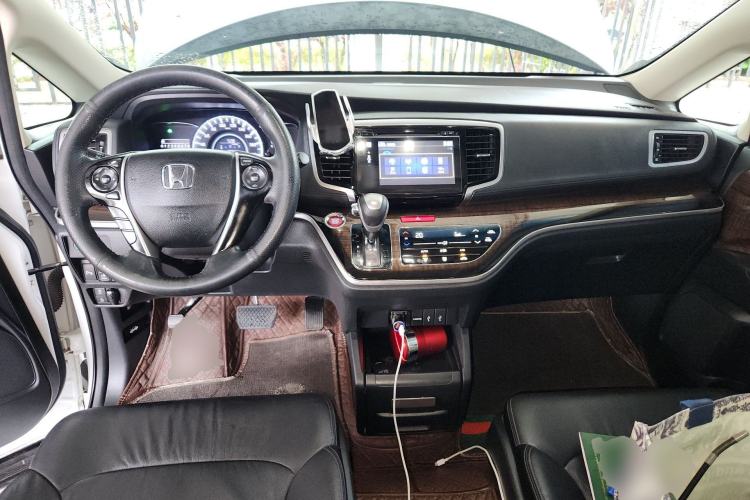 Used Honda Odyssey 2015 Updated Version 2.4L Smart Edition Center Console