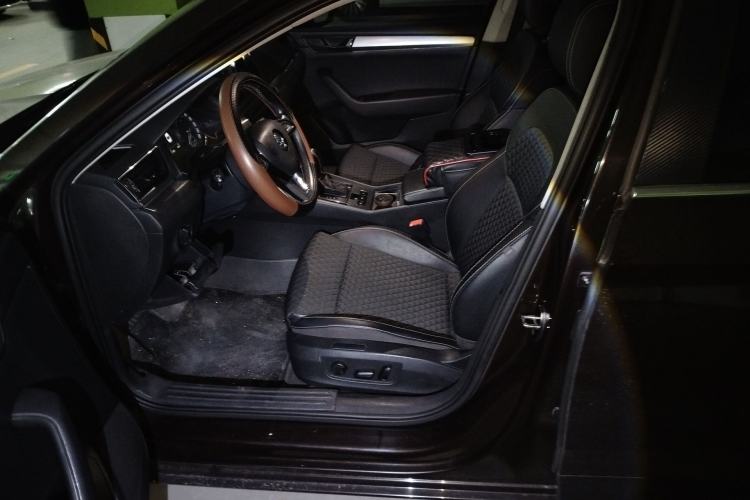 Used Skoda Superb 2016 TSI280 DSG Smart Drive Edition Left Front Seat