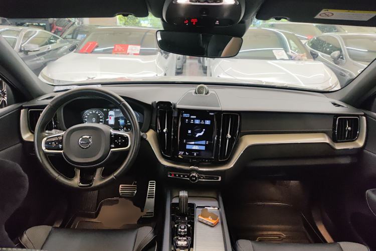 Used Volvo XC60 New Energy 2021 T8 E-Drive Hybrid Smart & Dynamic Edition
