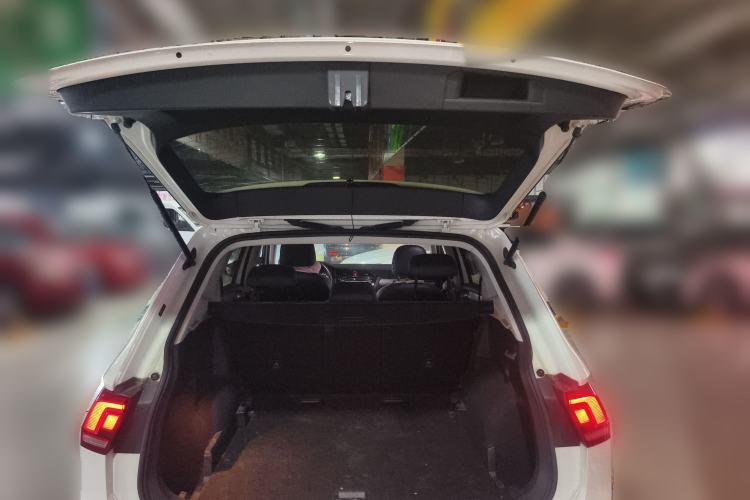 Used Volkswagen Tiguan L 2018 330TSI Automatic Two-Wheel Drive Luxury Edition Trunk